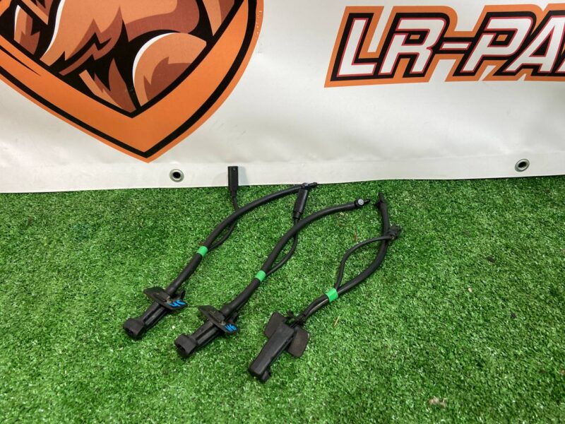 LR083282 Electric windshield nozzle Range Rover L405 (2013-2021) Used cost 20 € in stock 8 pcs.