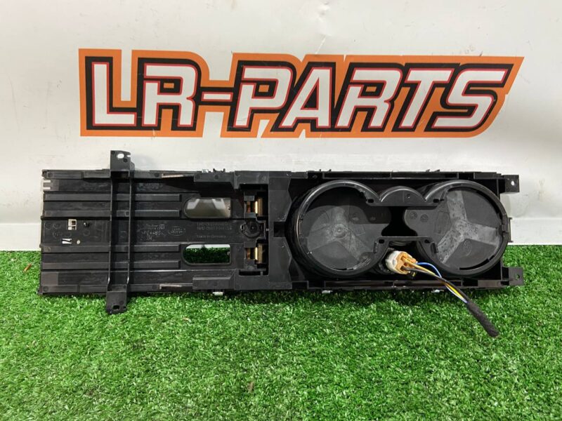 LR084039 Center console cup holder assembly Range Rover L405 (2013-2021) Used cost 100 € in stock 1 pcs.
