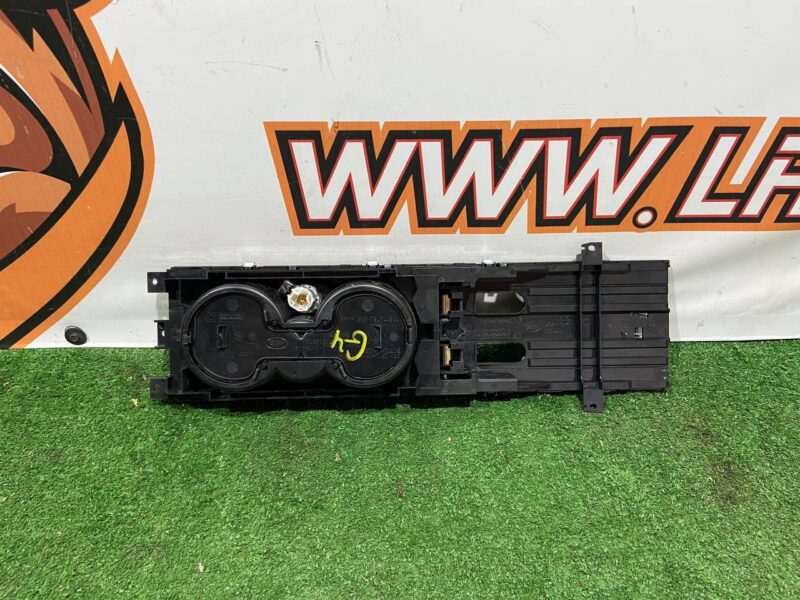 LR084039 Center console cup holder assembly Range Rover L405 (2013-2021) Used cost 100 € in stock 1 pcs.