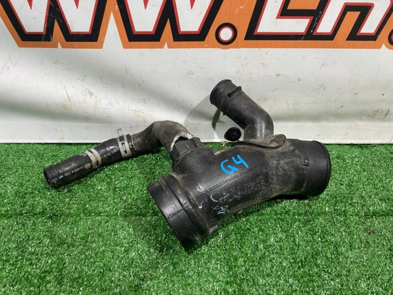 LR084058 Air hose to air filter 3.0TD Range Rover Sport L494 (2014-2022) used cost 45 € in stock 3 pcs.