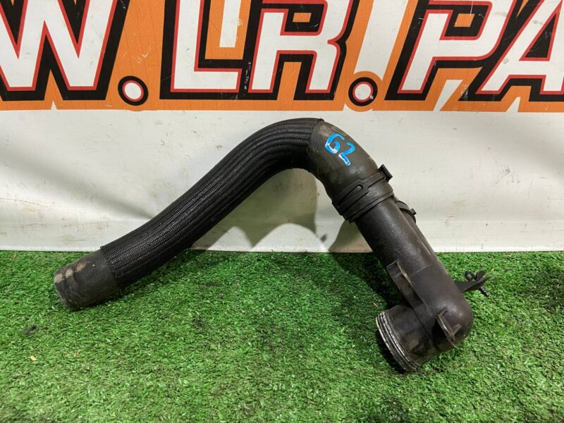 LR085514 EGR flange RANGE ROVER VELAR (L560) Used - Image 12