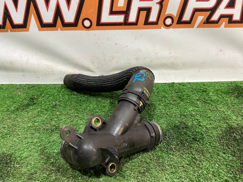 LR085514 EGR flange RANGE ROVER VELAR (L560) Used - Image 13
