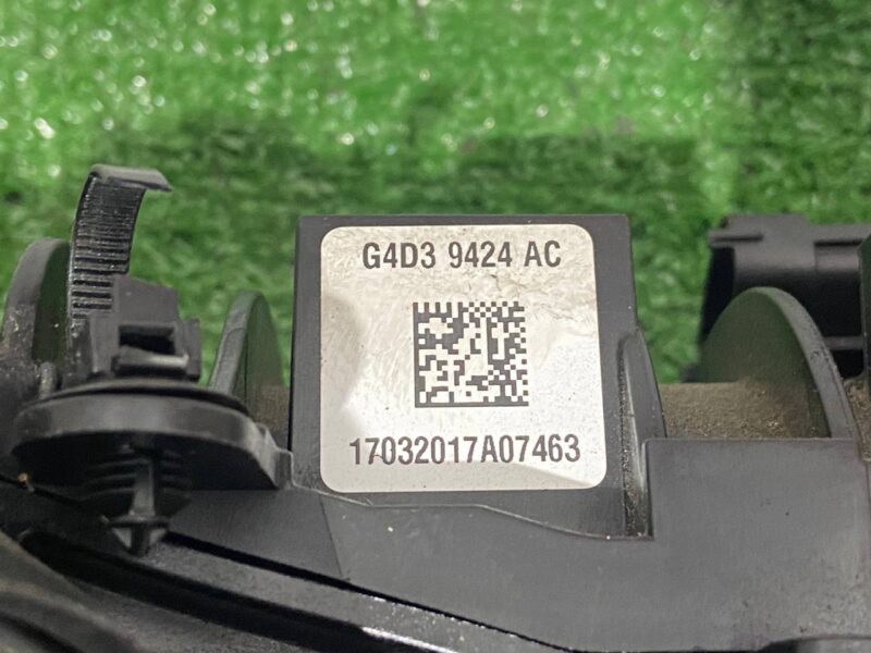 LR085938 Intake manifold 2.0TD mono turbo Range Rover Velar L560 (2018-) Used - Image 16