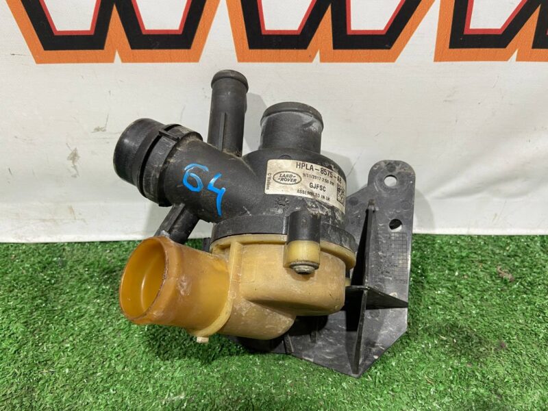 LR085946 Thermostat 3.0 D Range Rover Sport L494 (2014-2022) Used cost 40 € in stock 8 pcs.