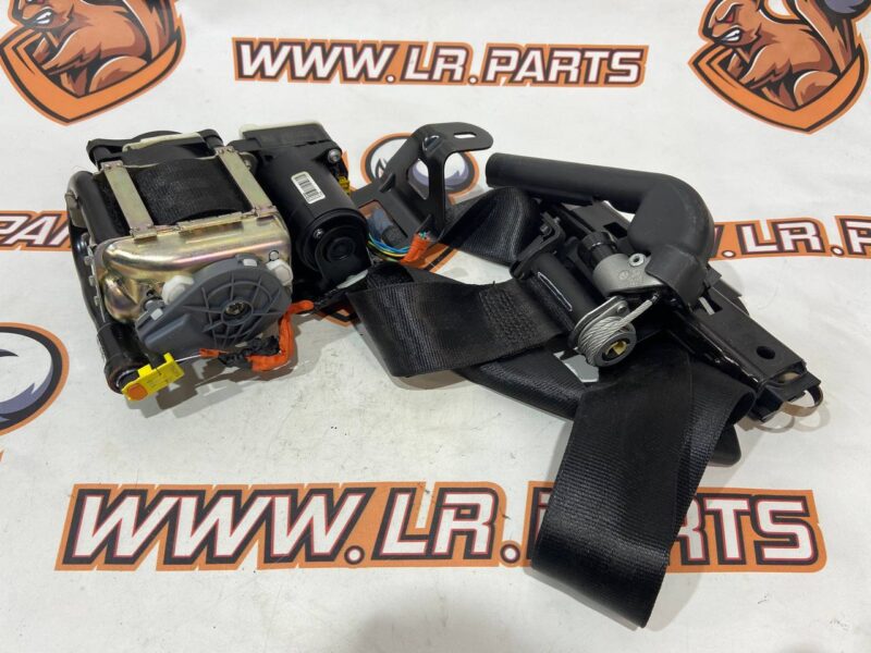 LR086236 Seat belt front right Range Rover L405 (2013-2021) used cost 150 € in stock 1 pcs.