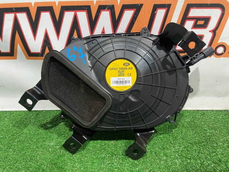 LR086410 Subwoofer speaker Range Rover Sport L494 (2014-2022) Used cost 100 € in stock 1 pcs.
