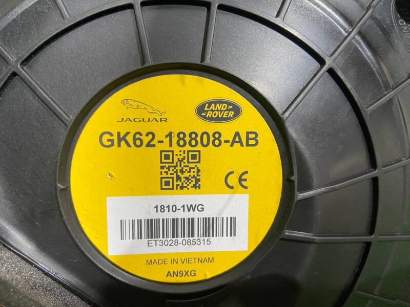 LR086410 Subwoofer speaker Range Rover Sport L494 (2014-2022) Used cost 100 € in stock 1 pcs.