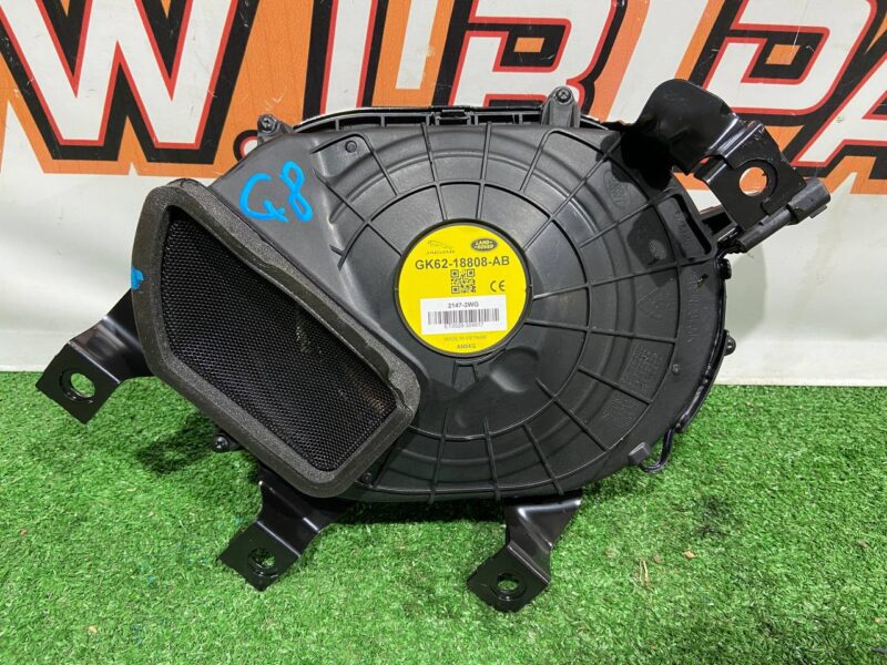LR086410 Subwoofer speaker Range Rover Sport L494 (2014-2022) Used cost 100 € in stock 1 pcs.