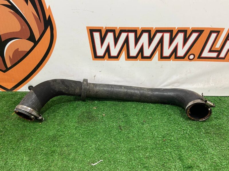 LR088290 Radiator Hose 3.0TD Range Rover Sport L494 (2014-2022) Used cost 40 € in stock 7 pcs.