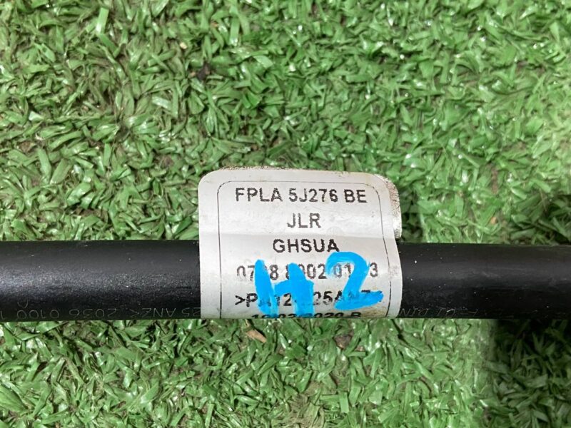 LR088517 Breather pipe Land Rover Discovery 5 L462 (2017-) used cost 22,22 € in stock 3 pcs.
