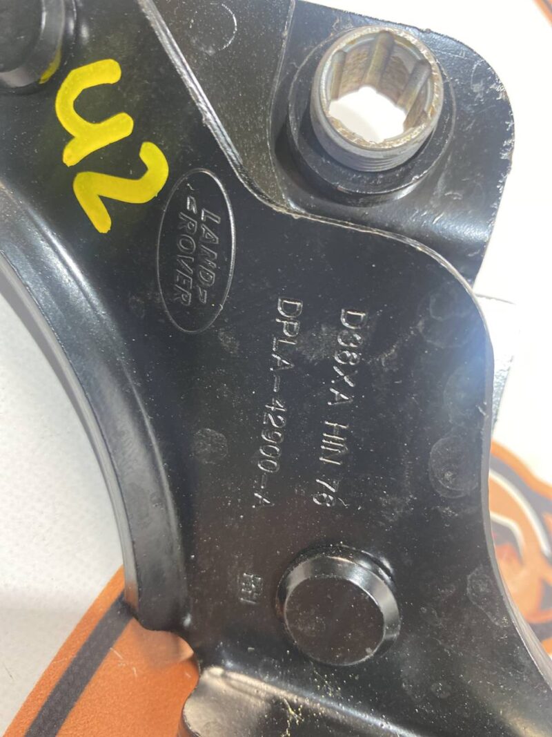 LR088983 tailgate hinges right side Range Rover Sport L494 Used cost 20 € in stock 1 pcs.