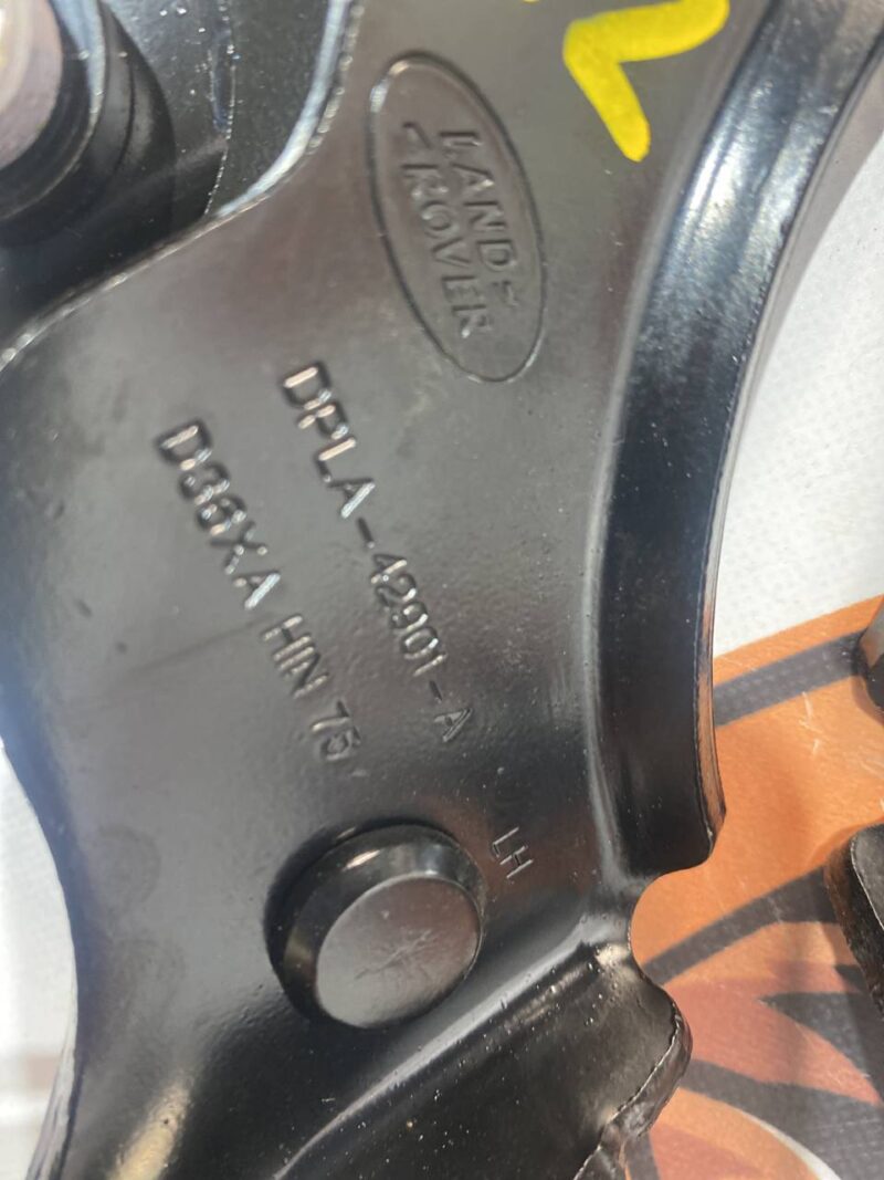 LR088983 tailgate hinges right side Range Rover Sport L494 Used cost 20 € in stock 1 pcs.