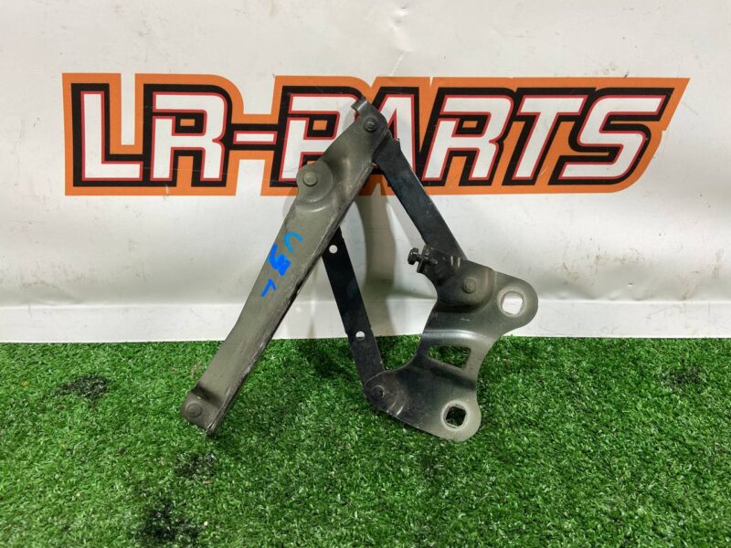 LR088985 Hood hinge left Range Rover L405 (2013-2021) Used cost 50 € in stock 11 pcs.