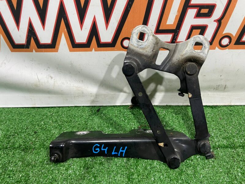 LR088985 Hood hinge left Range Rover L405 (2013-2021) Used cost 50 € in stock 11 pcs.
