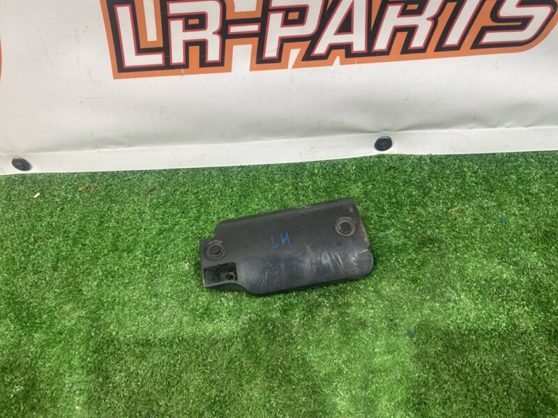 LR090540 Left cover rear suspension arms Range Rover Velar Used cost 10 € in stock 1 pcs.