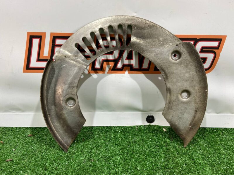 LR090693 Front brake disc protection right Range Rover Velar L560 Used cost 15 € in stock 3 pcs.