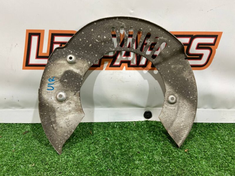 LR090693 Front brake disc protection right Range Rover Velar L560 Used cost 15 € in stock 3 pcs.