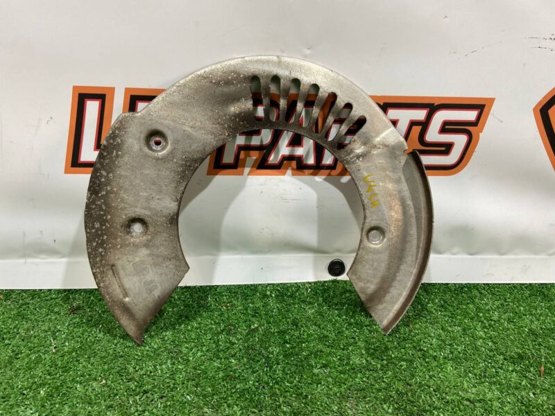 LR090694 Front brake disc protection left Range Rover Velar L506 Used cost 15 € in stock 2 pcs.