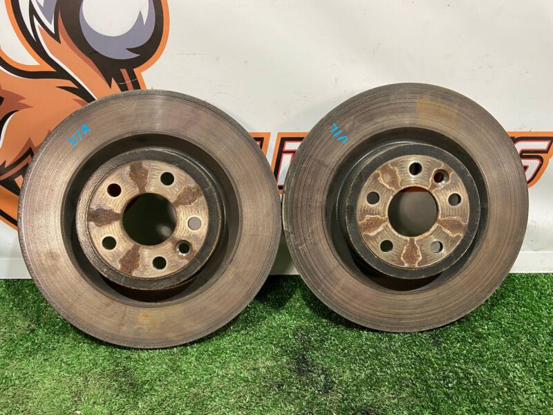 LR090699 Rear brake disc (325x20) Range Rover Velar L560 (2018-) Used cost 30 € in stock 14 pcs.
