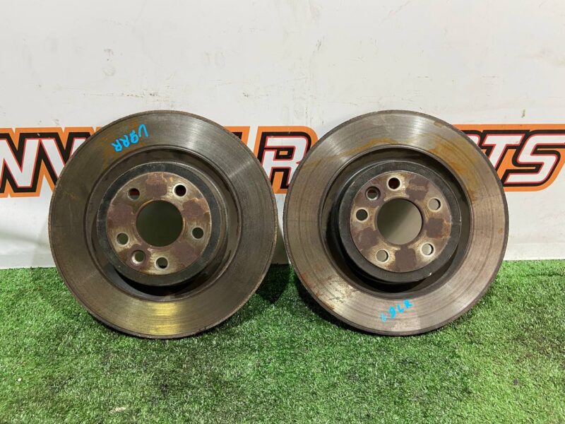 LR090699 Rear brake disc (325x20) Range Rover Velar L560 (2018-) Used cost 30 € in stock 14 pcs.