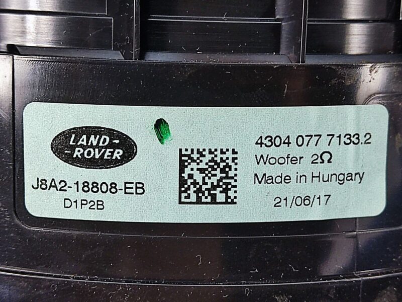LR091169 RANGE ROVER VELAR speaker (L560) Used cost 40 € in stock 1 pcs.