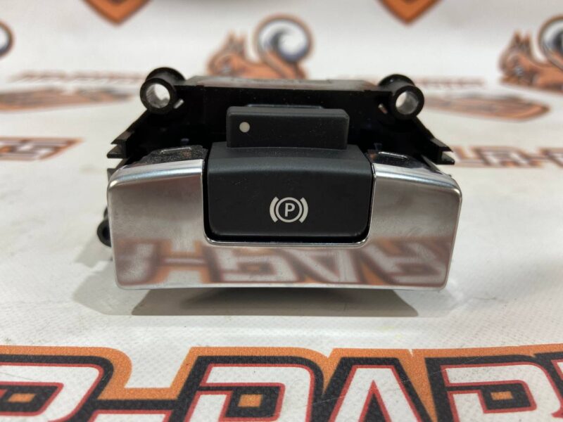 LR091201 Parking Brake Button Range Rover Velar L560 (2018-) Used cost 50 € in stock 2 pcs.