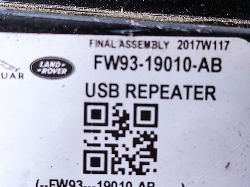 LR091229 USB control module RANGE ROVER VELAR (L560) Used cost 50 € in stock 2 pcs.