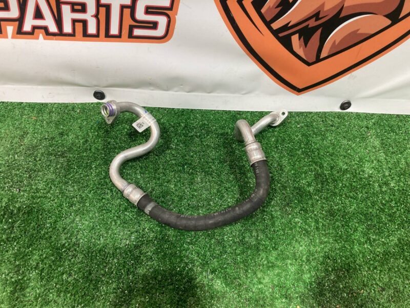 LR091476 Air conditioner pipe 2.0D Range Rover Velar L560 (2018-) Used cost 50 € in stock 6 pcs.