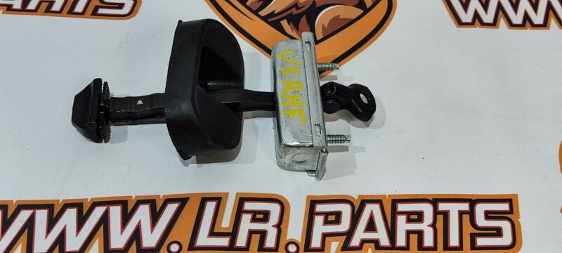 LR091725 Door limiter in front of Range Rover Velar L560 (2018-) Used - Image 13