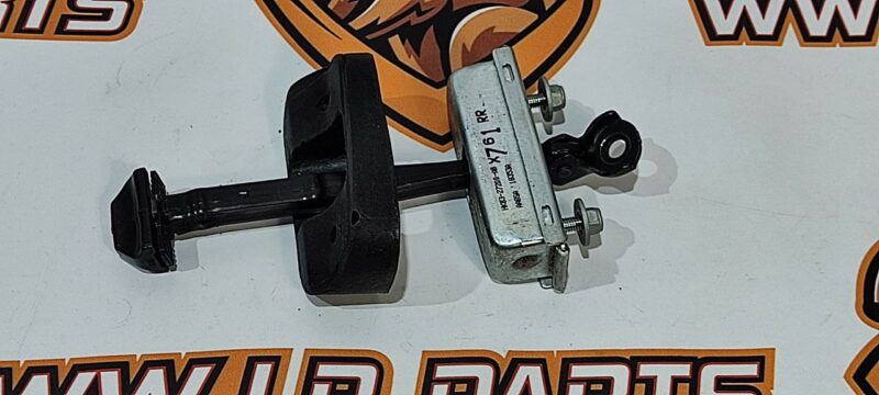 LR091727 Rear door limiter Range Rover Velar L560 (2018-) Used cost 20 € in stock 5 pcs.