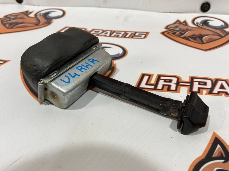 LR091727 Rear door limiter Range Rover Velar L560 (2018-) Used cost 20 € in stock 5 pcs.