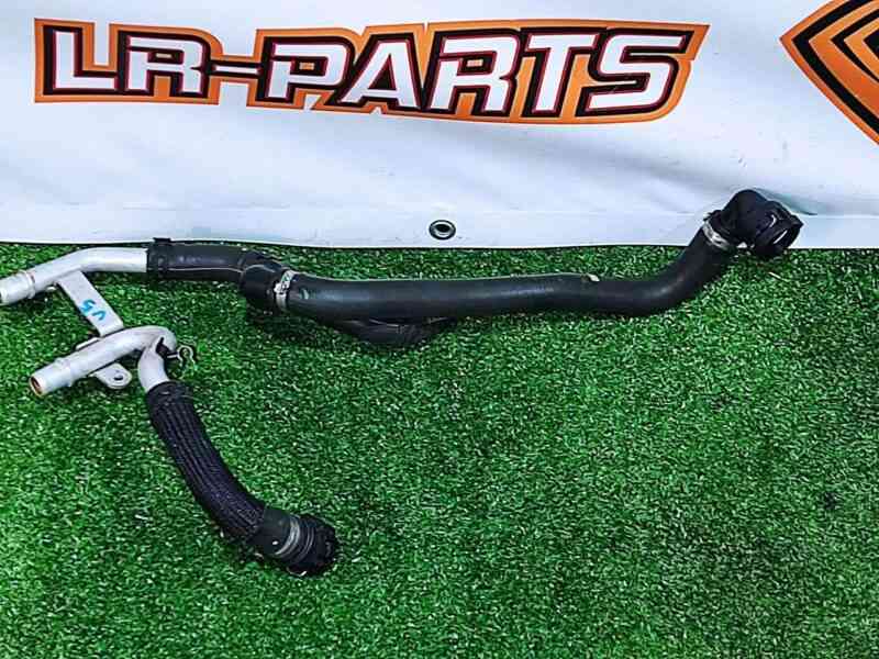 LR091776 Radiator nozzle (radiator pump) Range Rover Velar L560 (2018-) Used cost 20 € in stock 4 pcs.