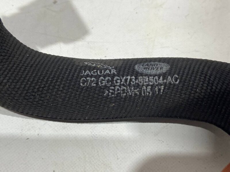 LR091796 Cooling pipe Range Rover Velar L560 (2018-) Used cost 29 € in stock 1 pcs.