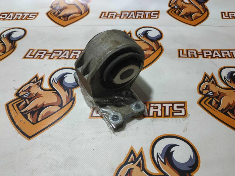 LR092039 Gearbox mount cushion Range Rover Sport L494 (2014-2022) Used cost 25 € in stock 2 pcs.