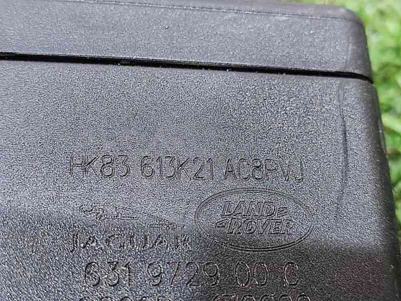 LR092537 Safety belt lock Rear RANGE ROVER VELAR Used cost 30 € in stock 3 pcs.