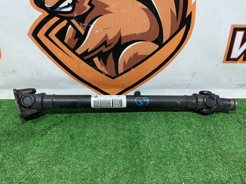 LR092700 Front propeller shaft Range Rover Velar L560 (2018-) USED - Image 13