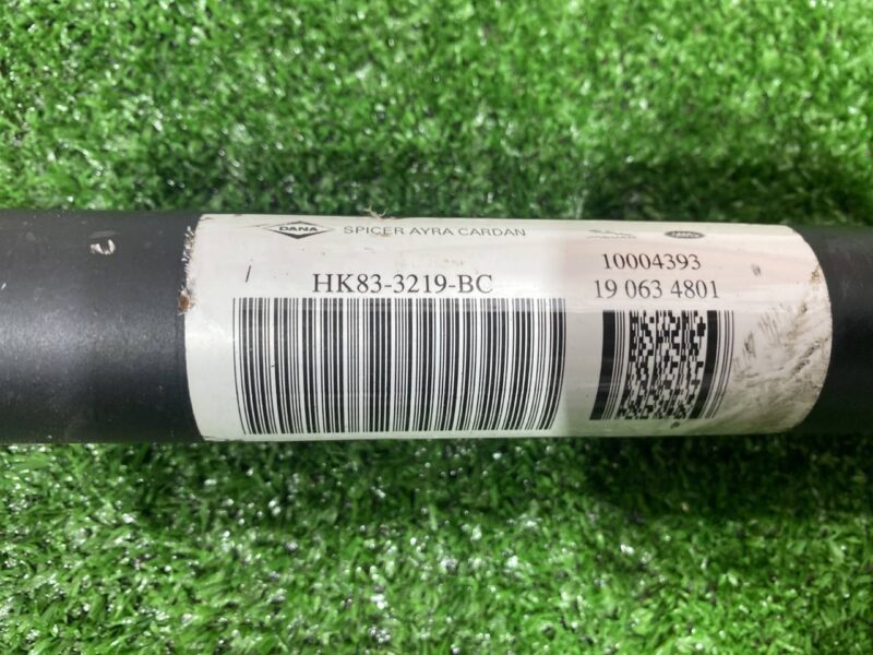 LR092700 Front propeller shaft Range Rover Velar L560 (2018-) USED cost 250 € in stock 8 pcs.