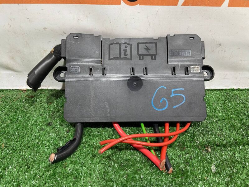 LR092946 Fuse Box Land Rover Discovery 5 L462 (2017-) Used cost 55 € in stock 2 pcs.