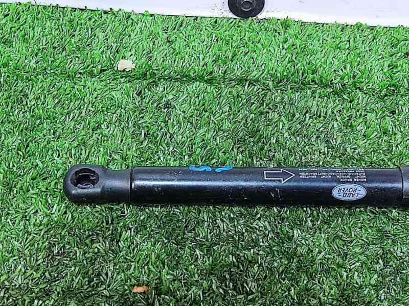 LR093402 Hood shock absorber Range Rover Velar L560 (2018-) Used cost 21 € in stock 6 pcs.