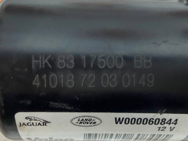 LR093415 Trapezoid wipers Range Rover Velar L560 (2018-) Used cost 50 € in stock 1 pcs.
