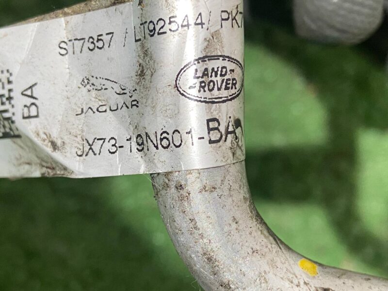 LR093853 Air Conditioning Pipe Range Rover Velar L560 (2018-) Used - Image 14