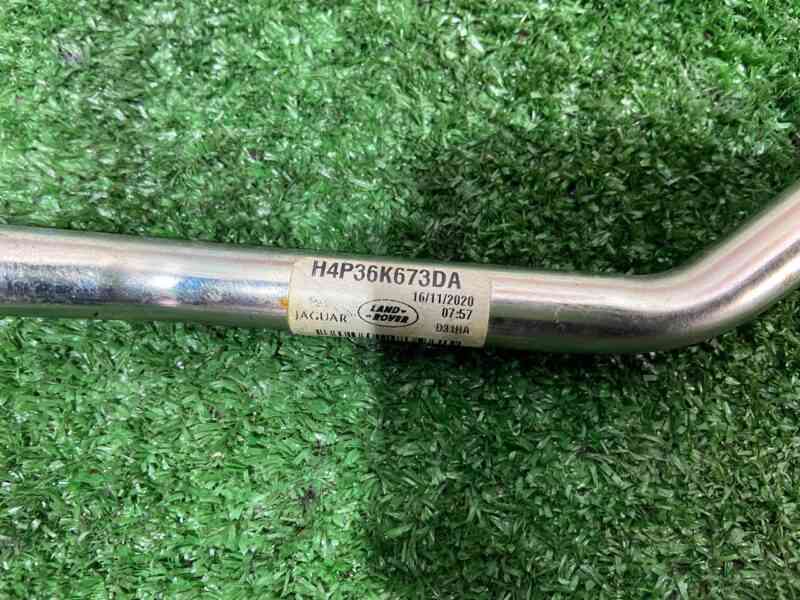 LR094437 Turbine oil drain pipe Land Rover Discovery Sport L550 (2015-) used cost 7 € in stock 1 pcs.