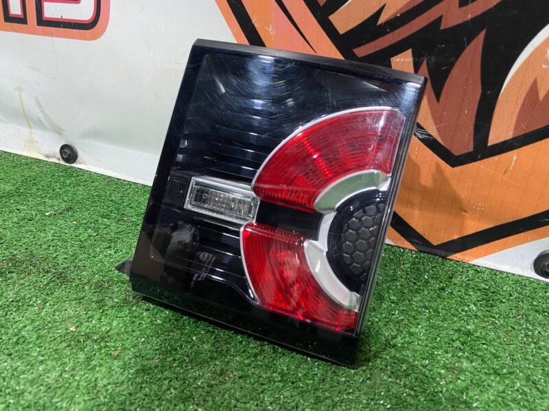LR095032 Left taillight for Land Rover Discovery Sport L550 (2015-) Used cost 120 € in stock 1 pcs.