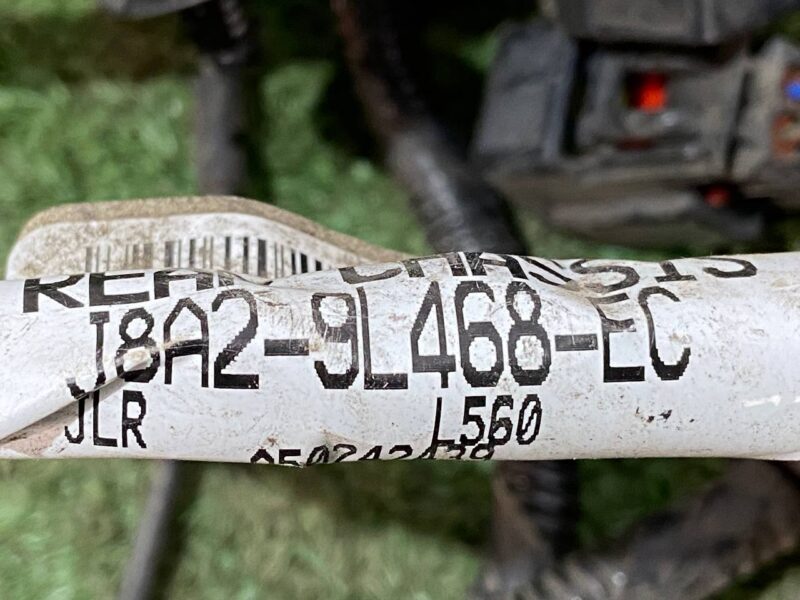 LR095121 Rear axle wiring Range Rover Velar L560 (2018-) Used cost 90 € in stock 3 pcs.