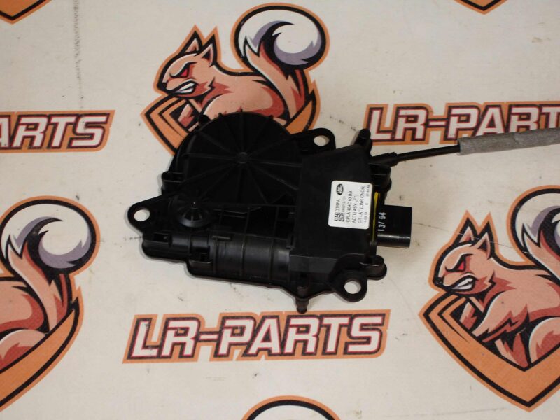 LR095550 Electric motor right rear lower door Range Rover L405 (2013-2021) Used cost 30 € in stock 12 pcs.