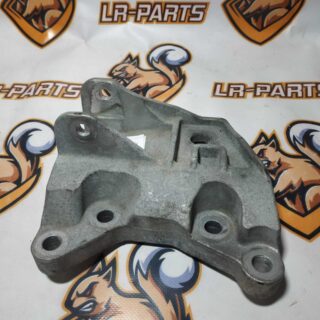LR095899 Engine Mounting Bracket 2.0ie Right LAND ROVER DISCOVERY SPORT L550 2015- Used cost 65 € in stock 4 pcs.