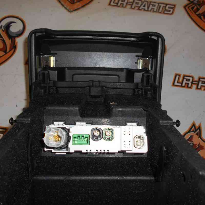 LR096620 Multimedia module AUX USB Range Rover Sport L494 (2014-2022) Used cost 60 € in stock 2 pcs.