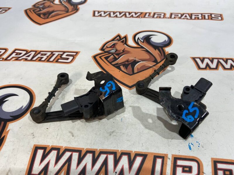 LR098914 Front suspension height sensor Land Rover Discovery 5 L462 (2017-) Used - Image 18