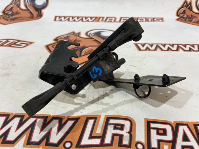 LR098915 Rear Suspension Height Level Sensor Land Rover Discovery 5 L462 (2017-) Used - Image 13