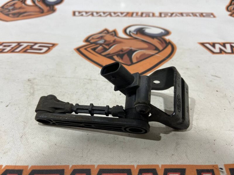 LR098915 Rear Suspension Height Level Sensor Land Rover Discovery 5 L462 (2017-) Used - Image 20
